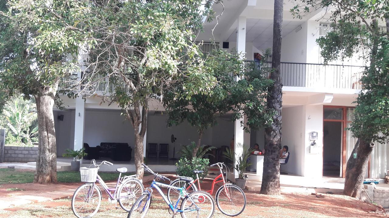 Sudunelum Holiday Resort Anuradhapura Ngoại thất bức ảnh